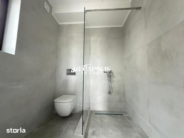 Casă cu 4 camere cu Teren 470 Mp în Central