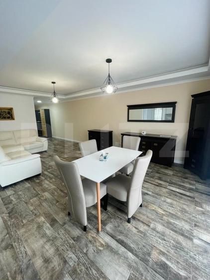 Apartament cu 2 camere semidecomandat, mobilat în Florești