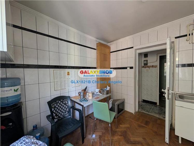 Apartament cu 2 camere semidecomandat în Colentina