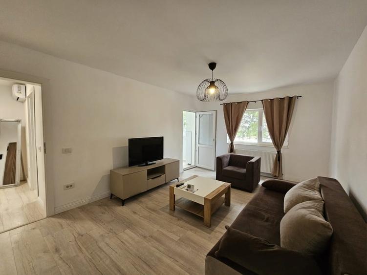 Apartament cu 2 camere decomandat în Faleza Nord