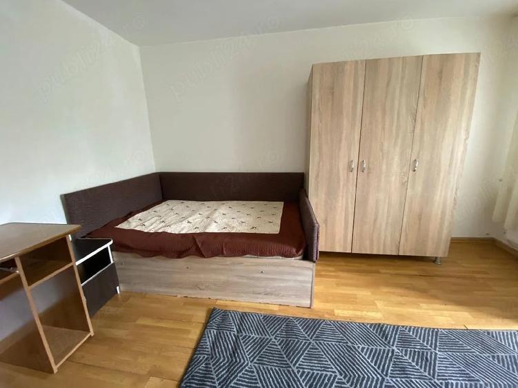 Garsonieră decomandată în Central