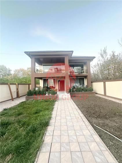 Casa de 300 mp, amplasata pe teren de 500 mp, Mamaia Nord - 2