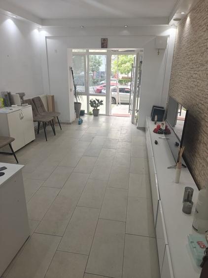 Spațiu comercial, de 75 mp, în Alexandru cel Bun
