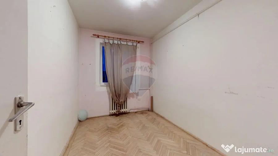 Apartament cu 3 camere semidecomandat în Electroprecizia