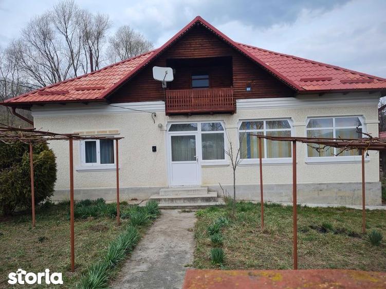 Casă cu 3 camere cu Teren 100 Mp în Mălureni