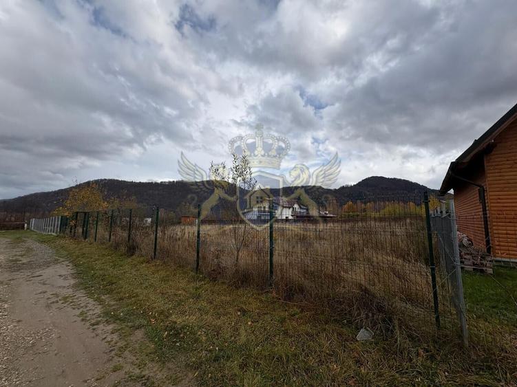 Teren Construcții intravilan de 1000 mp, în Central
