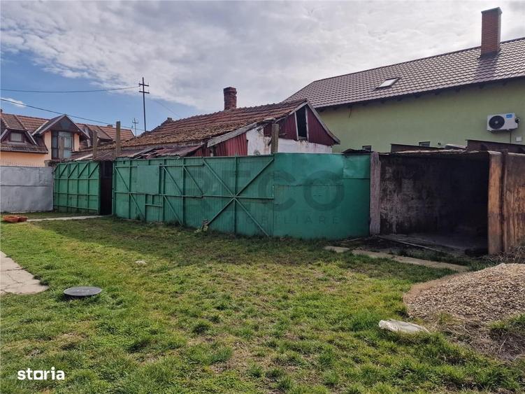 Casă cu 2 camere cu Teren 1114 Mp în Borș