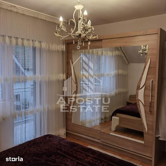 Casă cu 4 camere cu Teren 524 Mp în Sânmihaiu Român