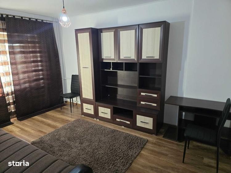 Apartament cu 3 camere decomandat în Ultracentral