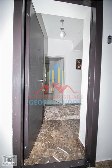 Apartament cu 3 camere decomandat, mobilat în Prelungirea Ghencea