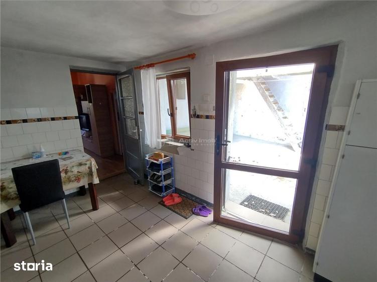 Casă cu 3 camere cu Teren 80 Mp în Central
