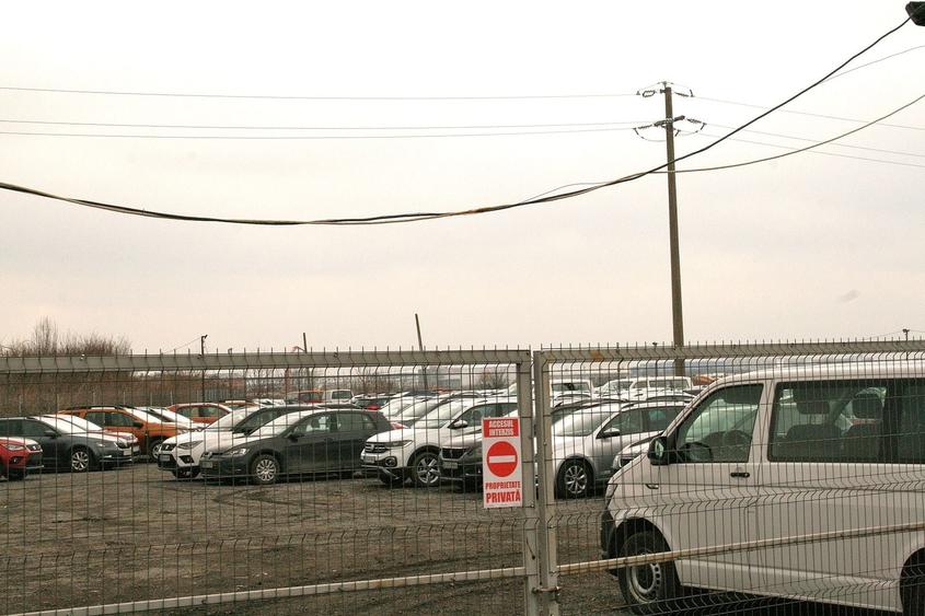 Teren Construcții intravilan de 42100 mp, în Exterior Nord