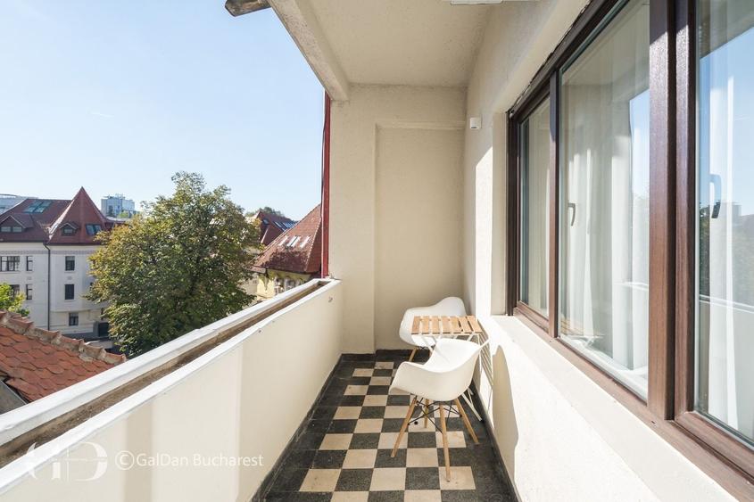 Apartament cu 3 camere decomandat, mobilat în Romană