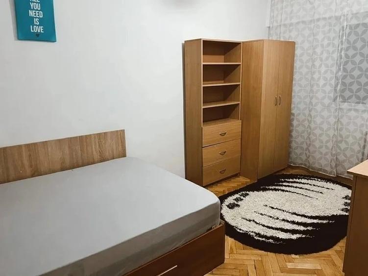 Apartament cu 2 camere decomandat în Hala Centrală