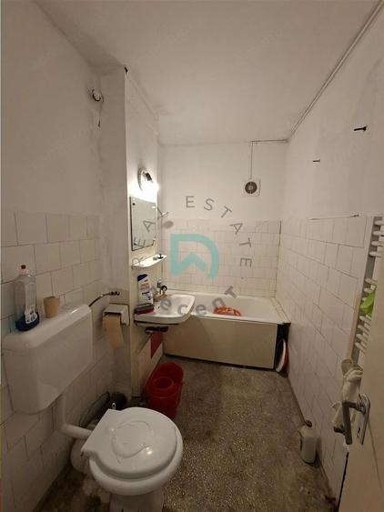 Apartament cu 4 camere în Centrul Civic