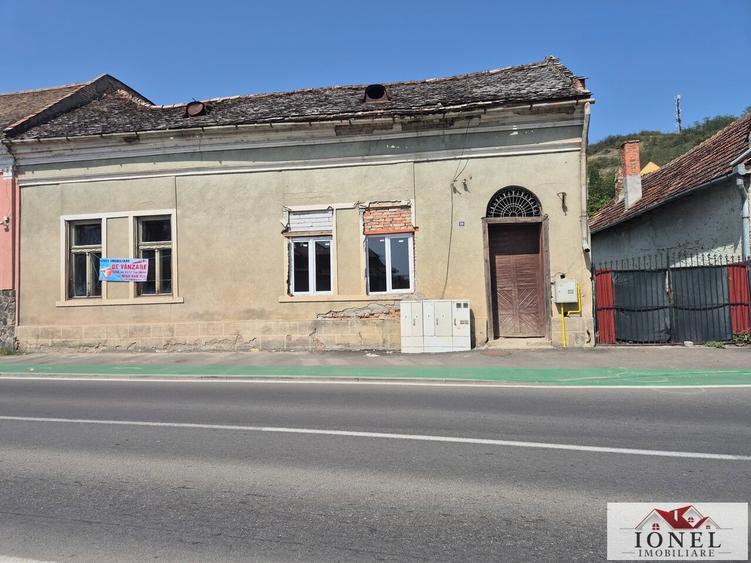 Casă individuală cu 3 camere cu Canalizare în Aiud