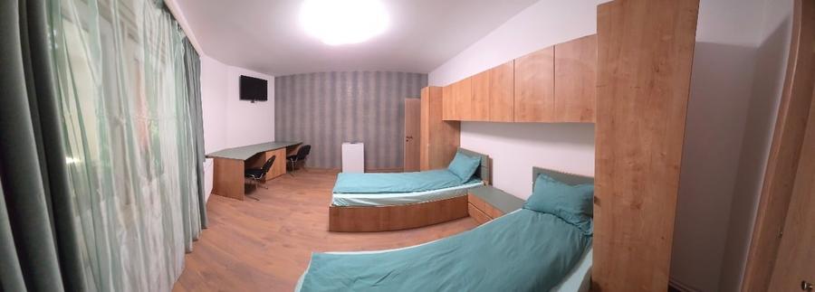 Apartament cu 4 camere decomandat, mobilat în Ștefan cel Mare