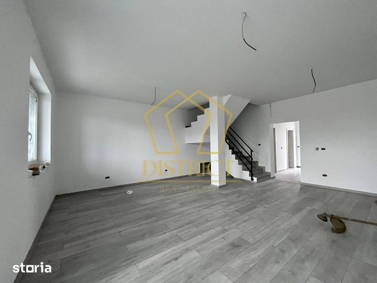 Casă cu 4 camere cu Teren 272 Mp în Calea Urseni