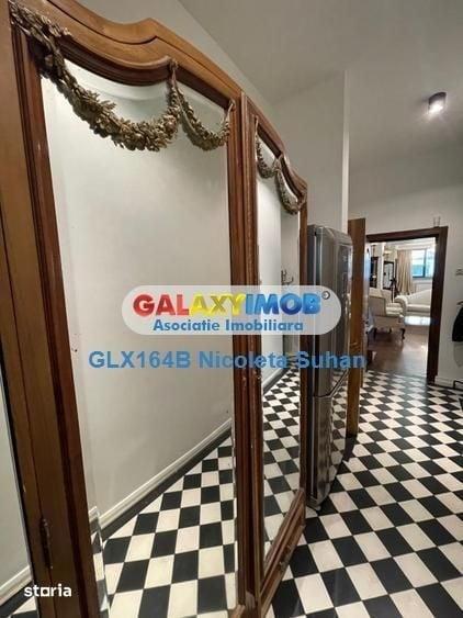 Casă cu 8 camere cu Teren 200 Mp în Dorobanți