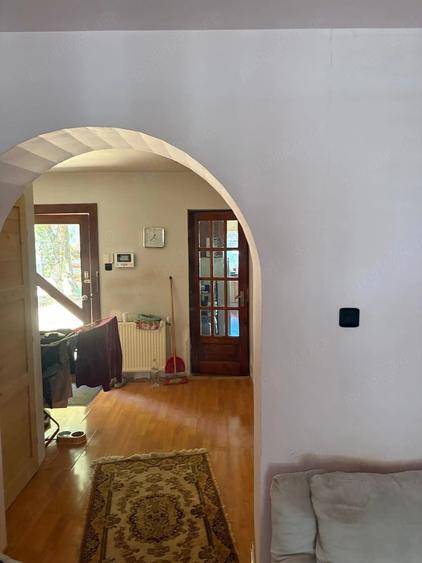 Casă cu 2 camere cu Teren 400 Mp în Central