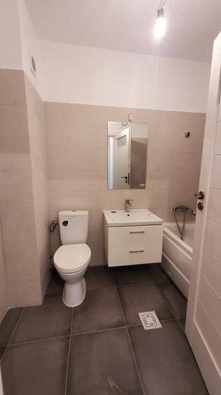 Apartament cu 2 camere decomandat în Haliu