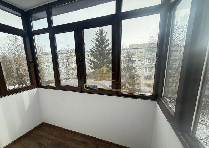 Apartament cu 2 camere semidecomandat în Cornișa