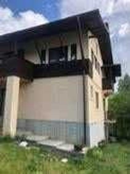 Casă cu 4 camere în Merișoru