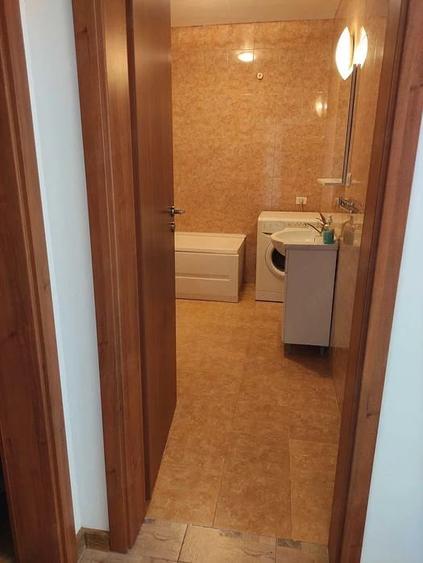 Apartament cu 3 camere nedecomandat în Central