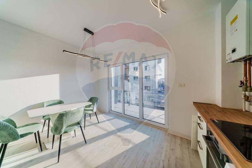 Apartament cu 2 camere semidecomandat, mobilat în P-ța Spitalului