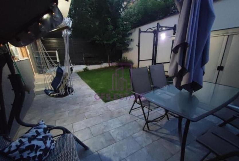 Apartament cu 3 camere, mobilat în Titan