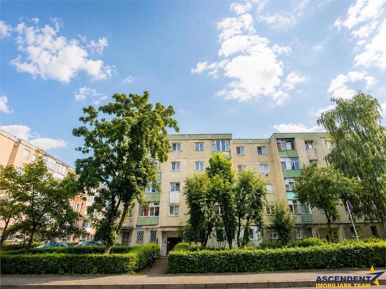 Garsonieră decomandată în Bartolomeu
