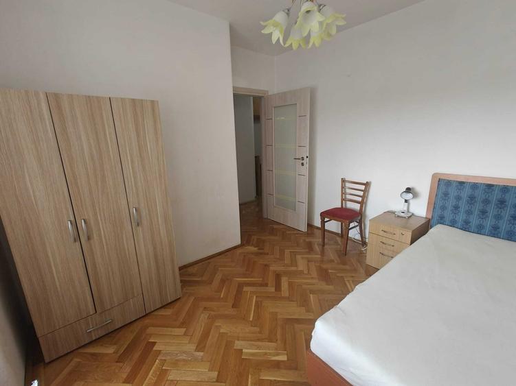 Apartament cu 3 camere decomandat în Ultracentral