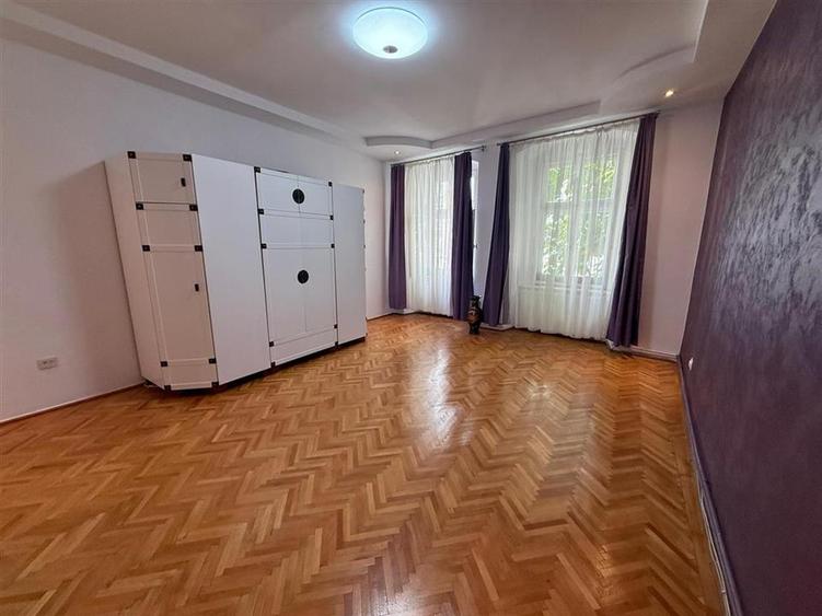 Apartament cu 2 camere nedecomandat în Central