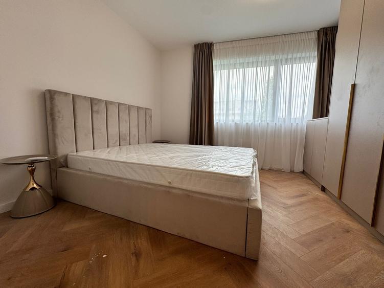 Apartament cu 3 camere, mobilat în Străulești