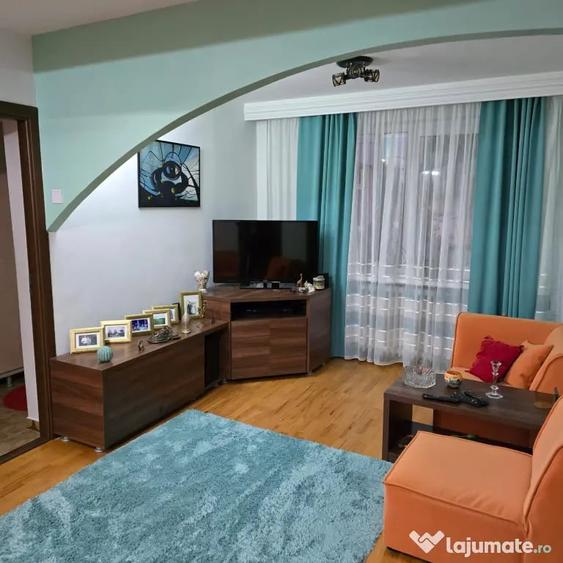 Apartament cu 3 camere decomandat în Ultracentral