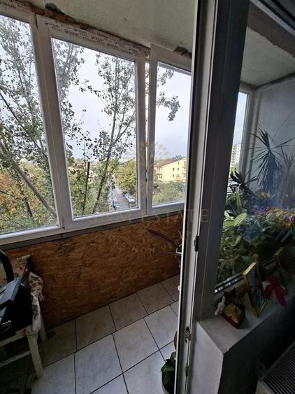 Apartament cu 3 camere decomandat, mobilat în Ozana