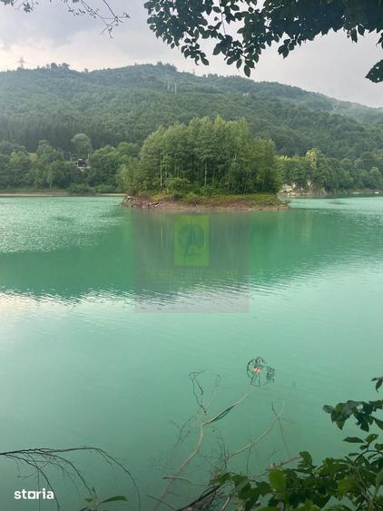 Teren de 1653 mp, în Valea Doftanei