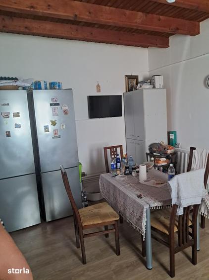 Casă cu 3 camere cu Teren 500 Mp în Domnești