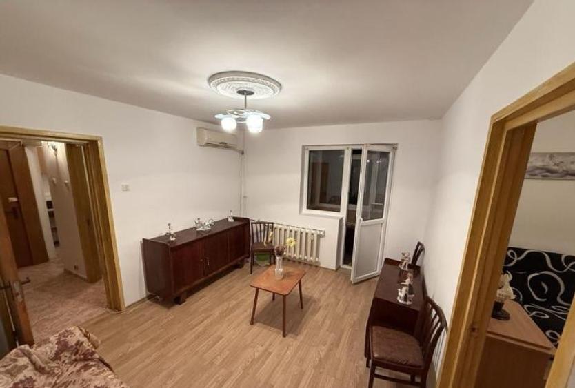 Apartament cu 2 camere semidecomandat, mobilat în City Park Mall