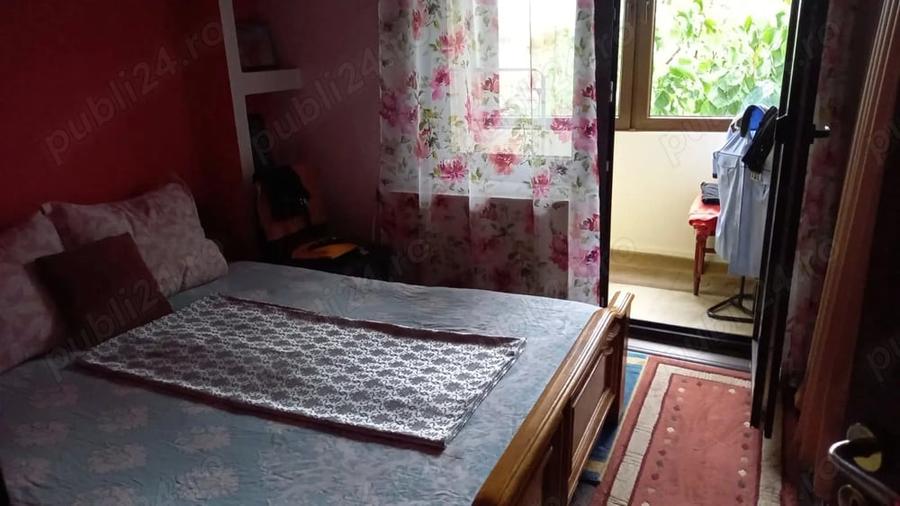 Apartament cu 3 camere decomandat în Mioriței