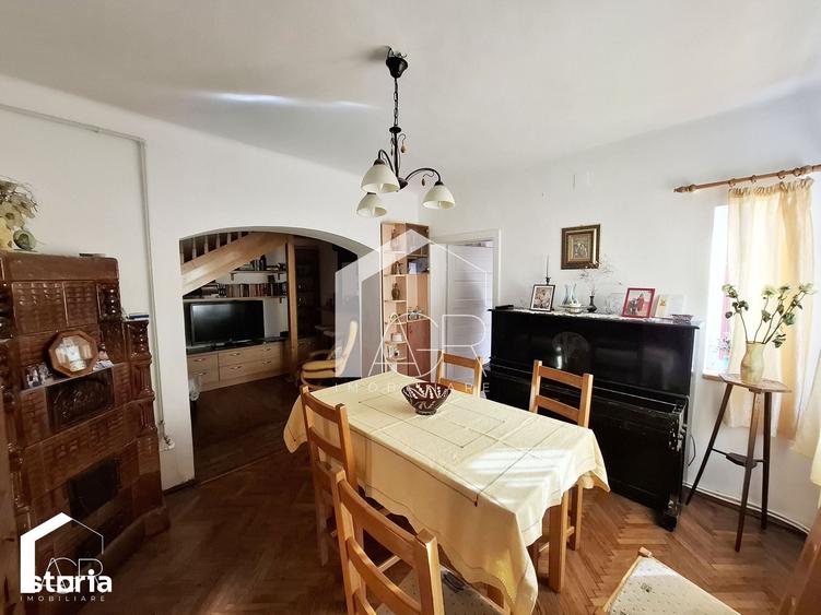 Casă cu 6 camere cu Teren 167 Mp în Republicii