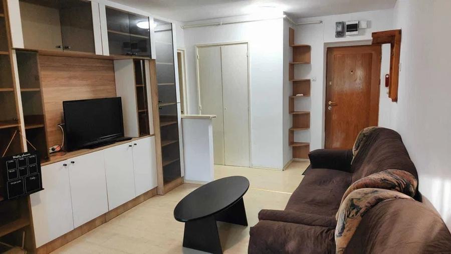 Apartament cu 3 camere decomandat, mobilat în Drumul Taberei