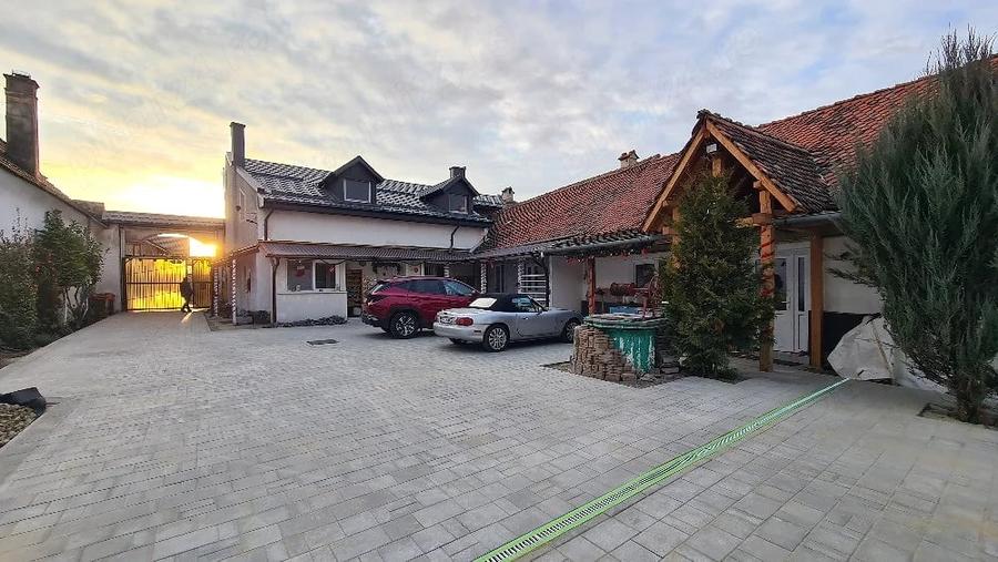 Apartament cu 2 camere decomandat în Sânpetru