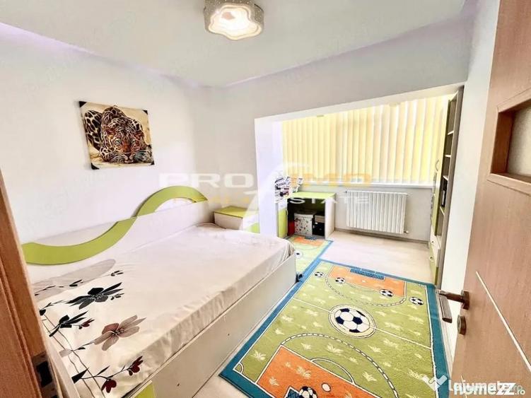 Apartament cu 3 camere decomandat în Central