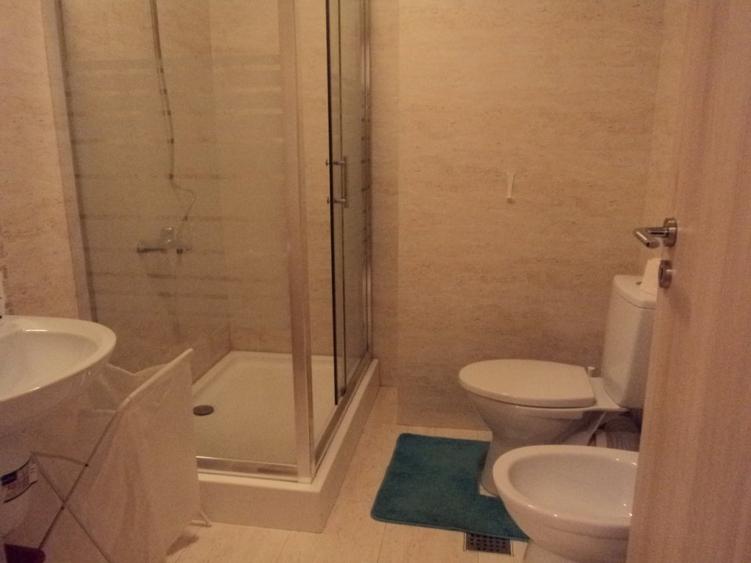 Apartament cu 2 camere semidecomandat, mobilat în Dorobanți