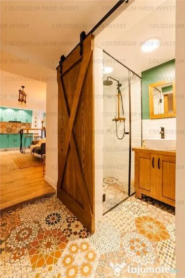 Apartament cu 2 camere semidecomandat în Centrul Istoric