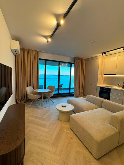 Apartament cu 2 camere semidecomandat în Mamaia — fotografia 3
