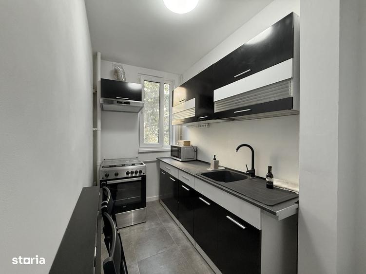 Apartament cu 4 camere semidecomandat în Drumul Taberei