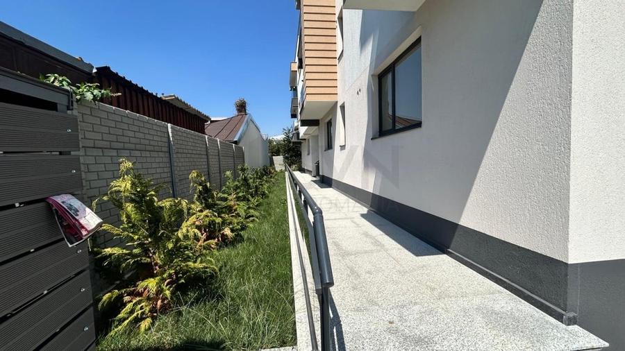 Apartament cu 3 camere decomandat în 1 Mai