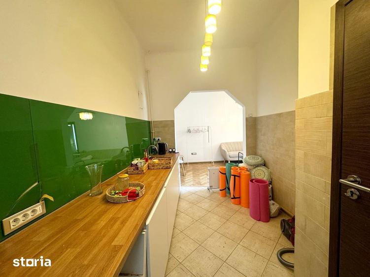 Apartament cu 2 camere, mobilat în Central